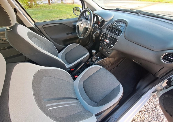 Fiat Punto Evo cena 22900 przebieg: 102484, rok produkcji 2013 z Poznań małe 254